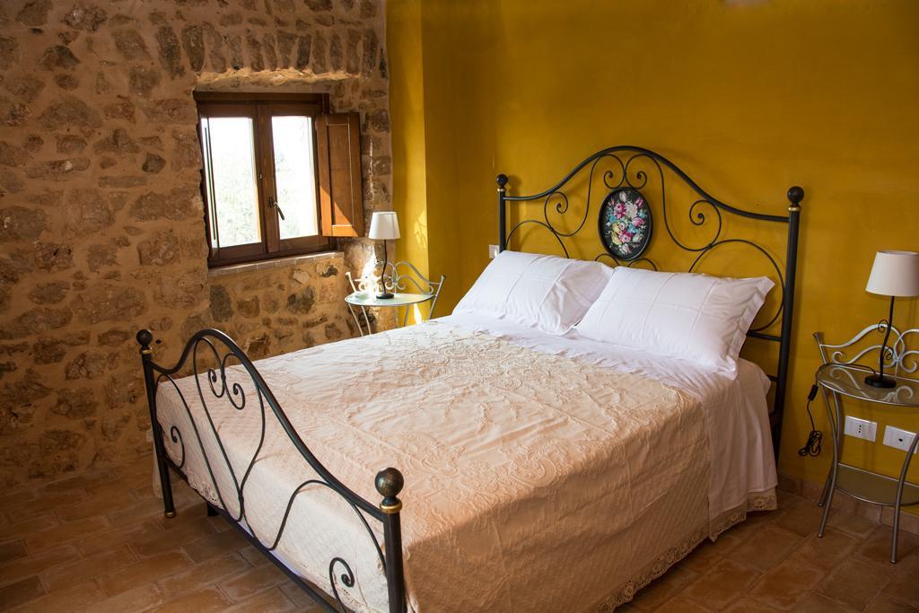 Agriturismo Casale Re Sonnino Cameră foto